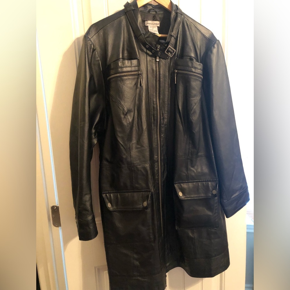 Women’s leather coat, like new condition. Worn only a couple of times.